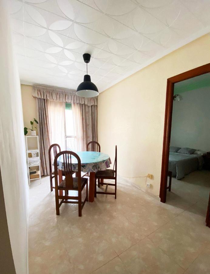 La Malvarrosa Beach Rooms In Shared Apartment Valencia Eksteriør billede
