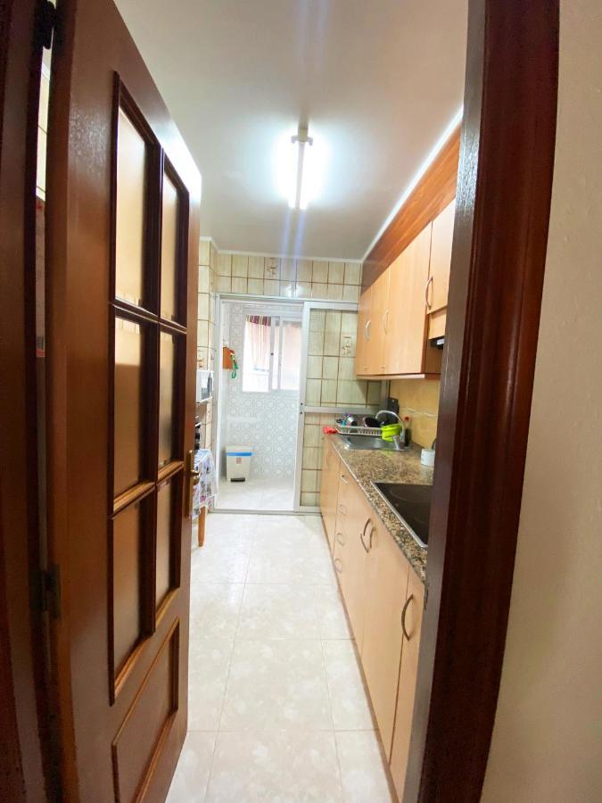 La Malvarrosa Beach Rooms In Shared Apartment Valencia Eksteriør billede