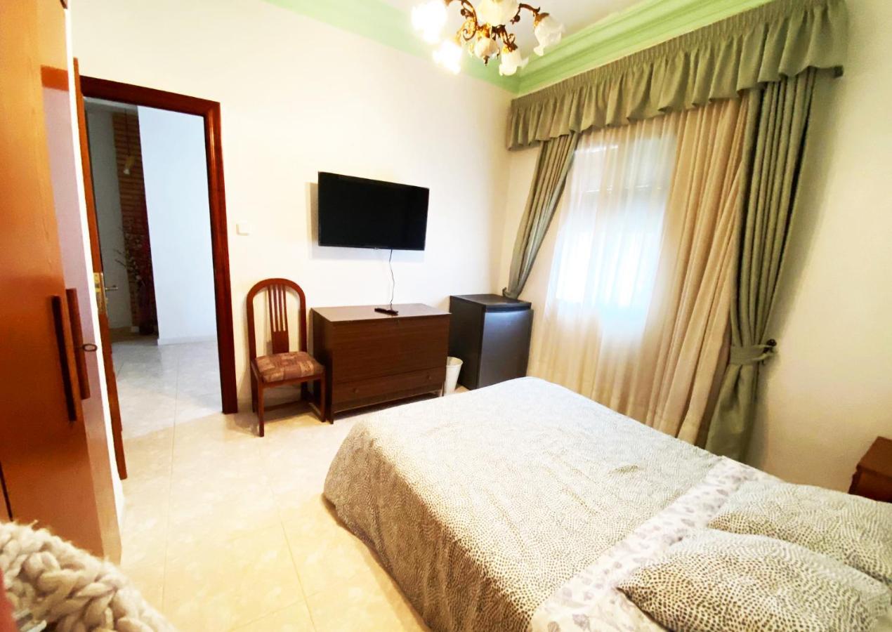 La Malvarrosa Beach Rooms In Shared Apartment Valencia Eksteriør billede