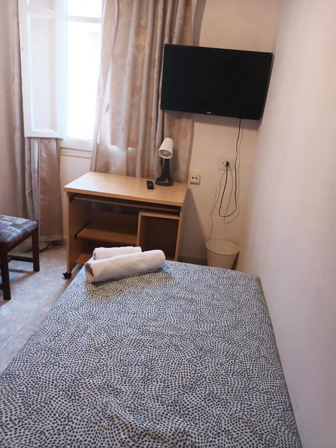 La Malvarrosa Beach Rooms In Shared Apartment Valencia Eksteriør billede